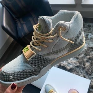 Travis Scott Air Trainer 1